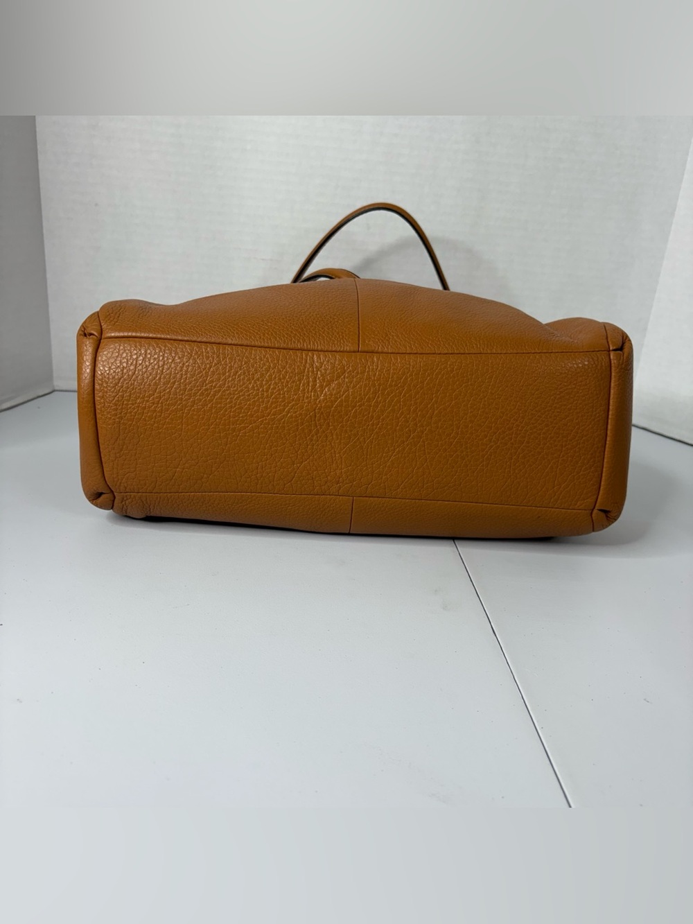 SOLD!! Coach Phoebe Leather Shoulder Hobo Bag in Cognac EUC - Picture 8 of 16